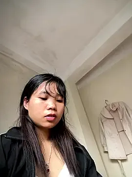 Ngoc-bbi on StripChat