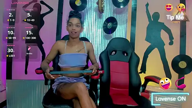 nickyminach_ on StripChat