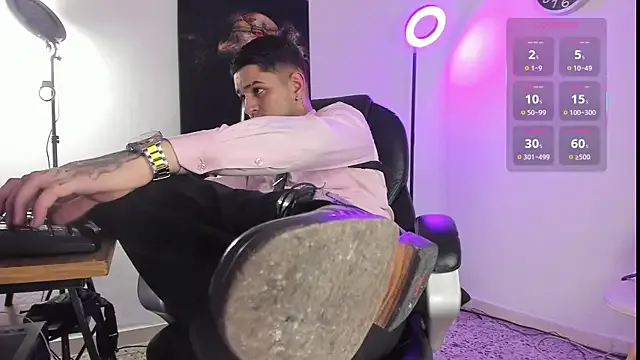 Nicolas_Fellener on StripChat