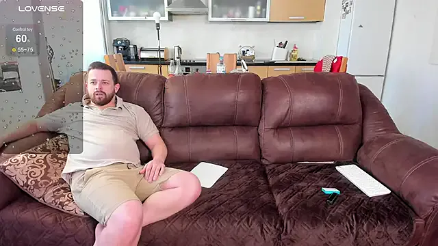 NikkiNSerdron on StripChat