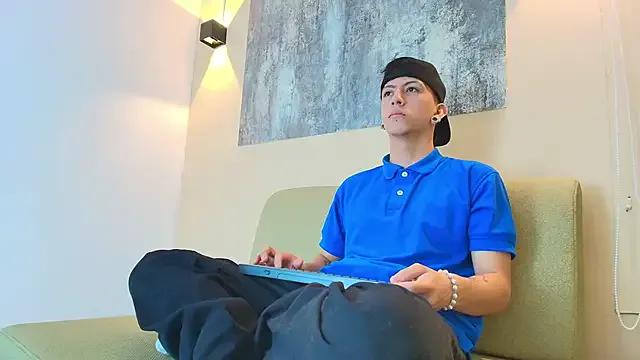 Freechat NOHA_CRAYG on StripChat