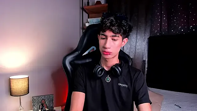 NovaaWheler on StripChat