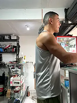 Paul22cm- on StripChat