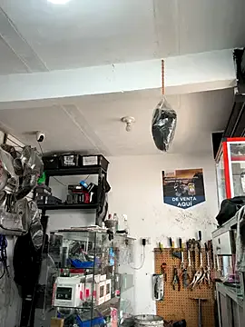 Paul22cm- on StripChat