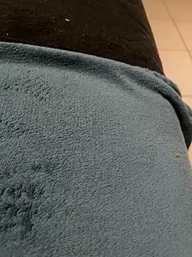 Petitchaton69 — Nina nue et Matt aussi 