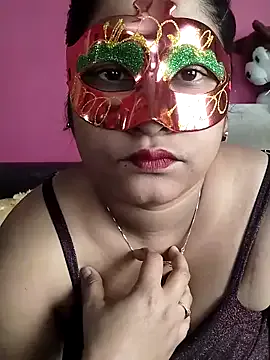 pinkisaha75 on StripChat