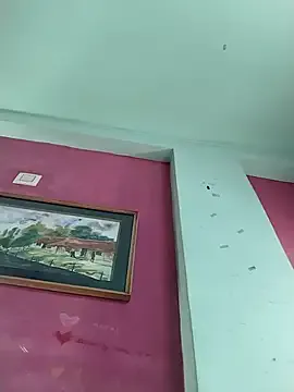 pinkisaha75 on StripChat