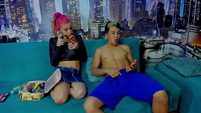 play_hard66 on StripChat