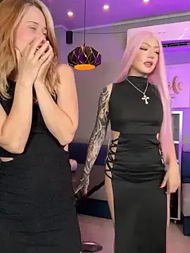 PopHouse_ on StripChat 