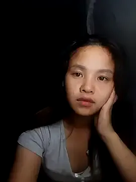 Pretty-haert on StripChat