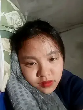 Pretty-haert on StripChat