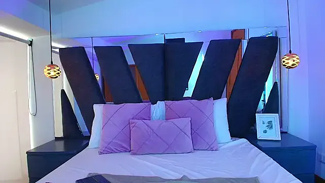 Freechat princess_deimos__ on StripChat