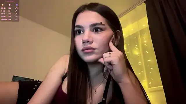 Priscillla_Cute on StripChat