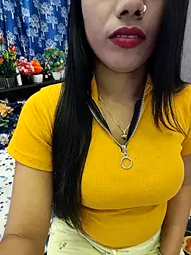 priya_26 on StripChat