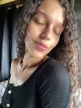 Freechat Rati_Curly on StripChat