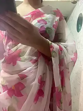 Freechat Red_Queen_11 on StripChat