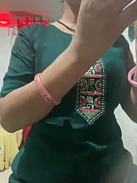 Freechat Red_Queen_11 on StripChat