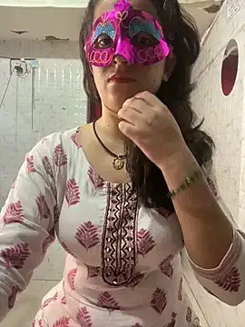 Freechat Red_Queen_11 on StripChat