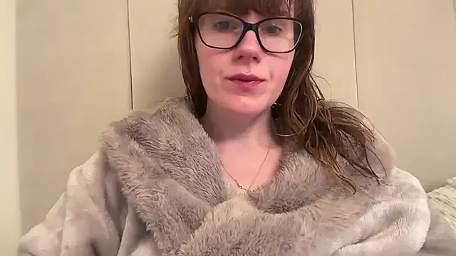 redheadrosie69 on StripChat