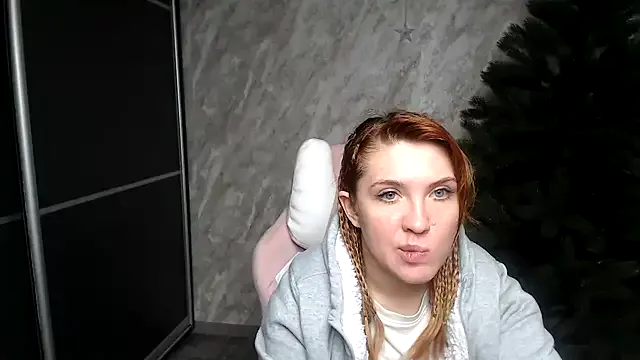 Reginasmilee on StripChat