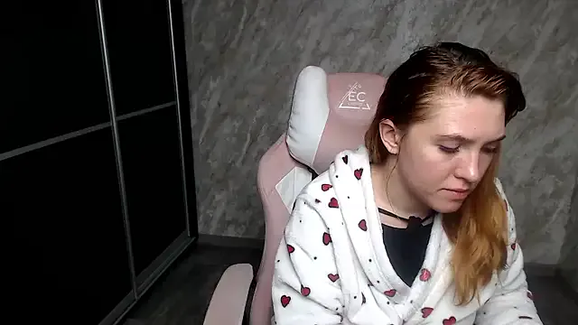 Reginasmilee on StripChat