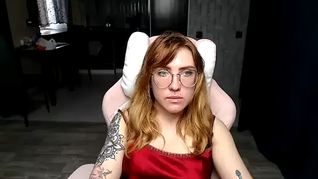 Reginasmilee on StripChat