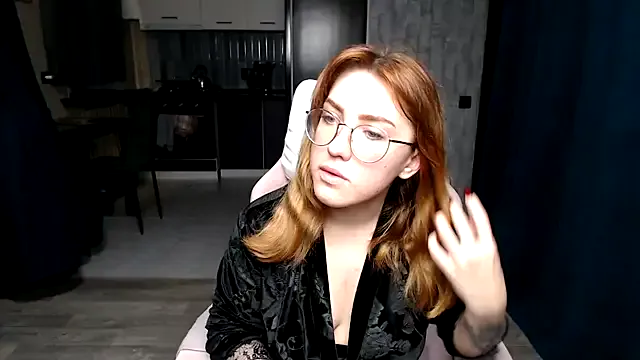 Reginasmilee on StripChat