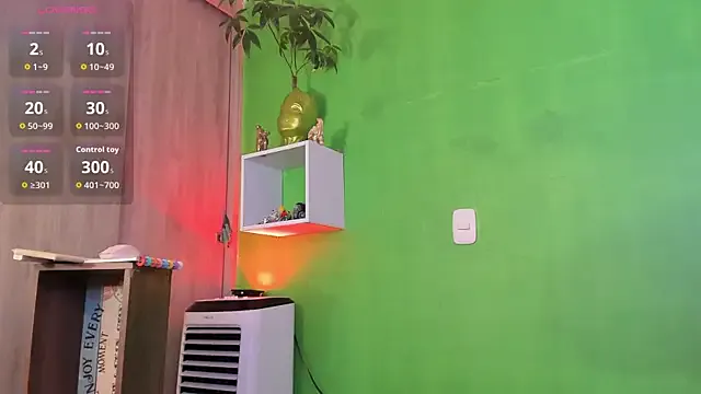 Freechat riky_11 on StripChat