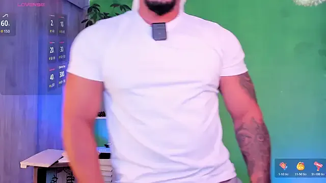 Freechat riky_11 on StripChat