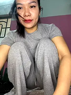 Rose_196 on StripChat