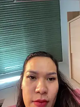 Rose_196 on StripChat