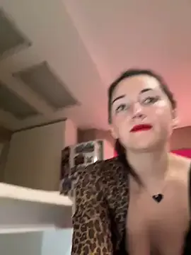 Freechat RoseViki on StripChat