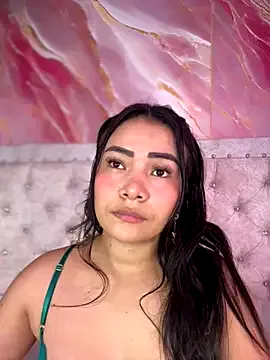 Rousse_blue on StripChat