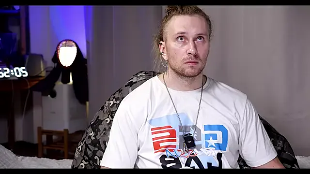 rusbigpaul on StripChat