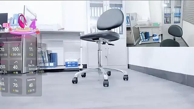 Saffron_10 on StripChat 