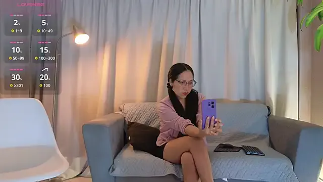 Saly_Moon1 on StripChat