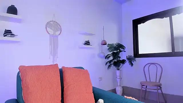 saray_halam on StripChat 