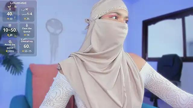 saray_halam on StripChat 