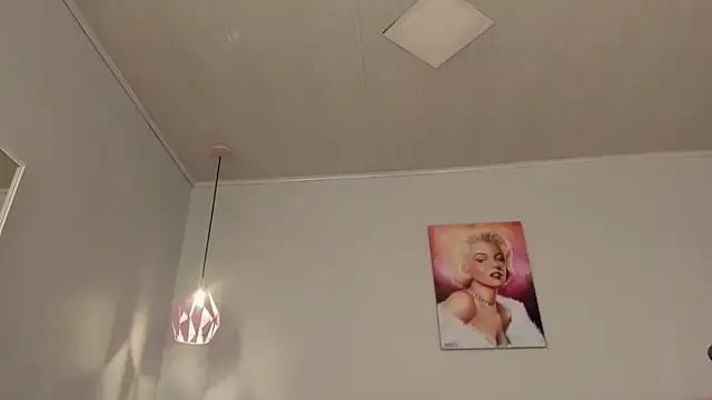 Freechat ScarletGV on StripChat