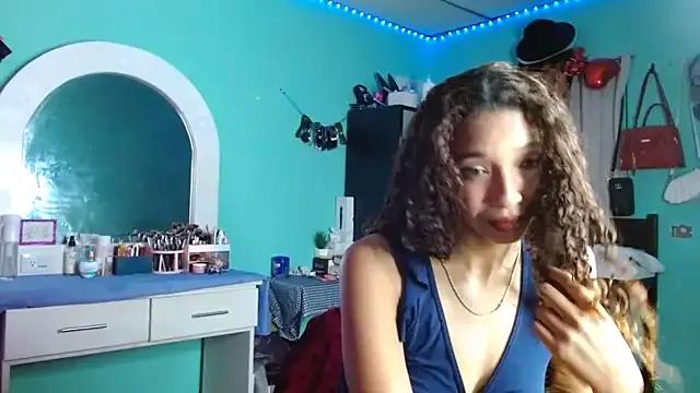 sensitive_brunette — MASTURBAATION