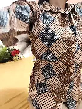 Freechat Shalu_G on StripChat