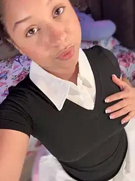 Freechat Shara_dreams on StripChat