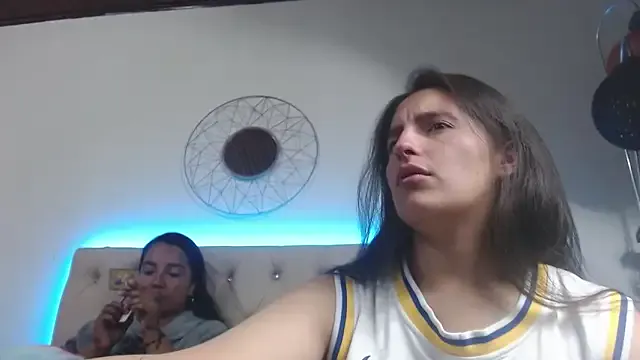 sharon_and_sharit on StripChat