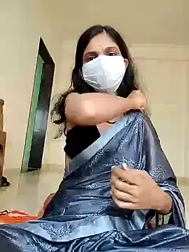 Shivani2002 on StripChat