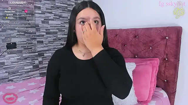 skyhotgirll on StripChat