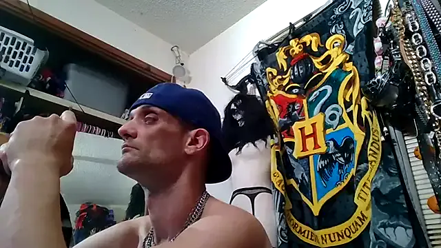 slinginbigD on StripChat