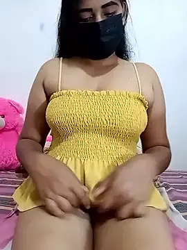SLZAARA on StripChat