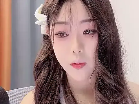 smalldaisy on StripChat