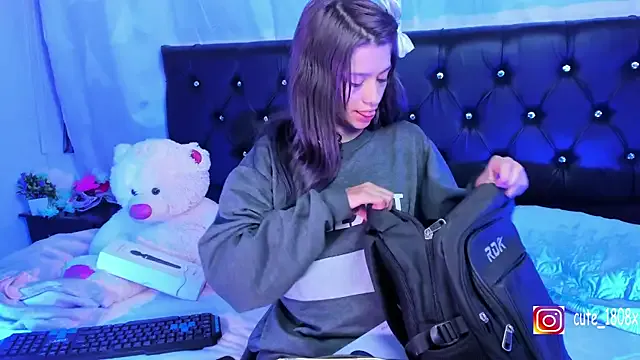 Sofiia_cute_ on StripChat