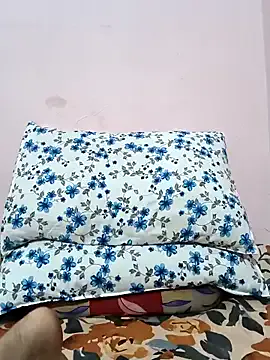 SpicyQueenX69 on StripChat